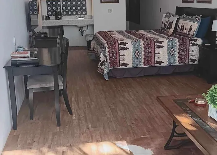 Katie's Cozy Hotel